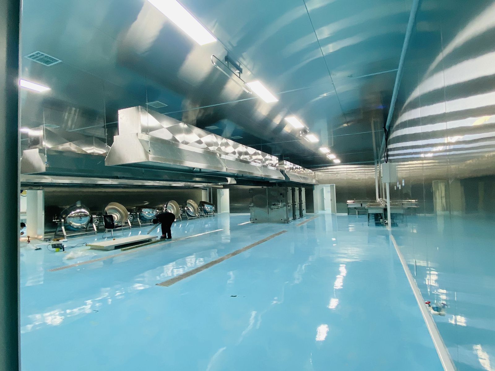 食德饱食品车间净化板工程案例