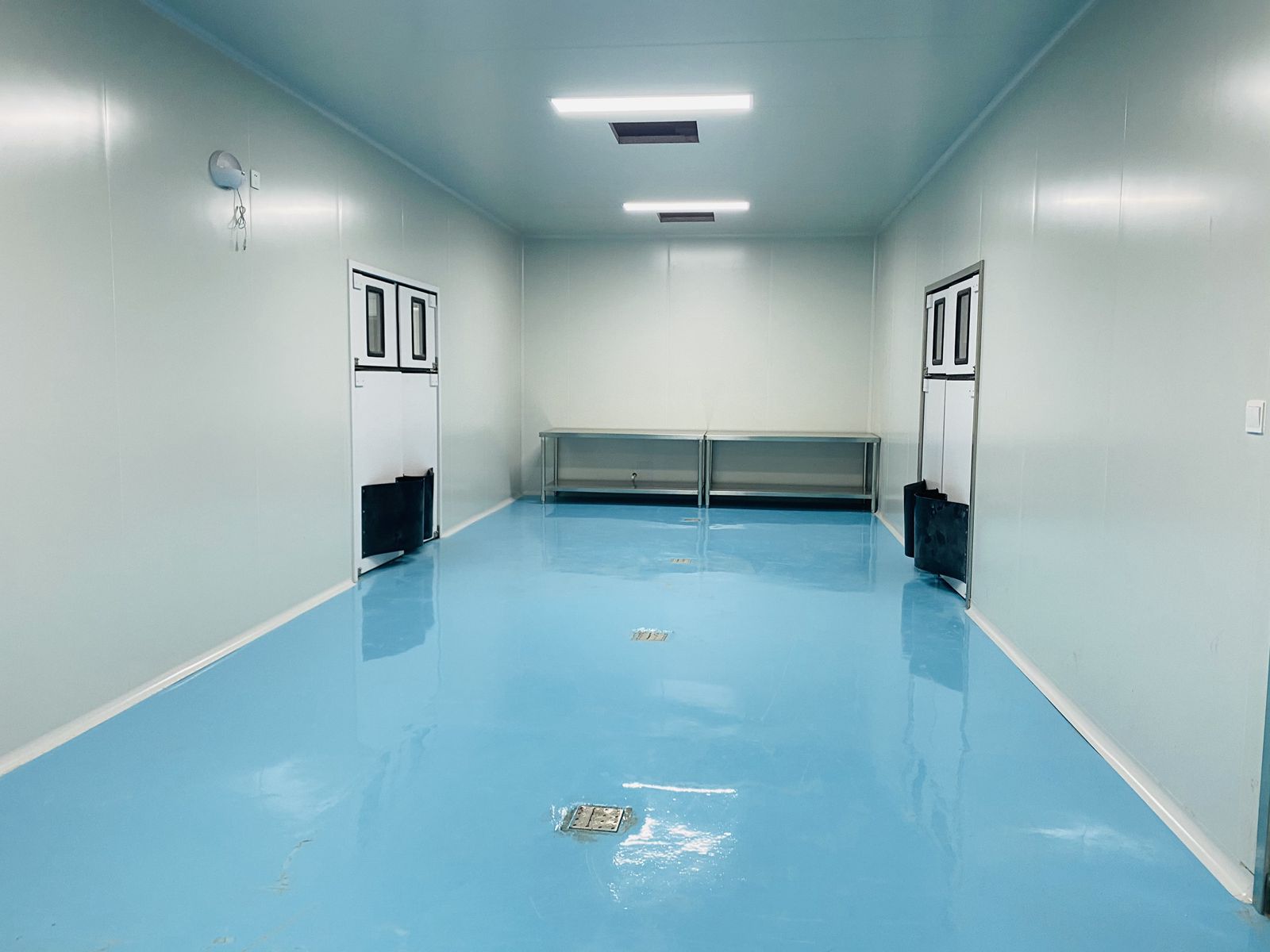 食德饱食品车间净化板工程案例